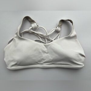 LIKE NEW Lululemon White Free to Be Bra Size 6